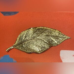 Vintage Gold Leaf Brooch